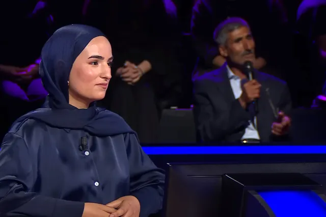 YKS çıkışında babasının çiçekle karşıladığı görüntülerle gündeme gelen Çimen Gülen,