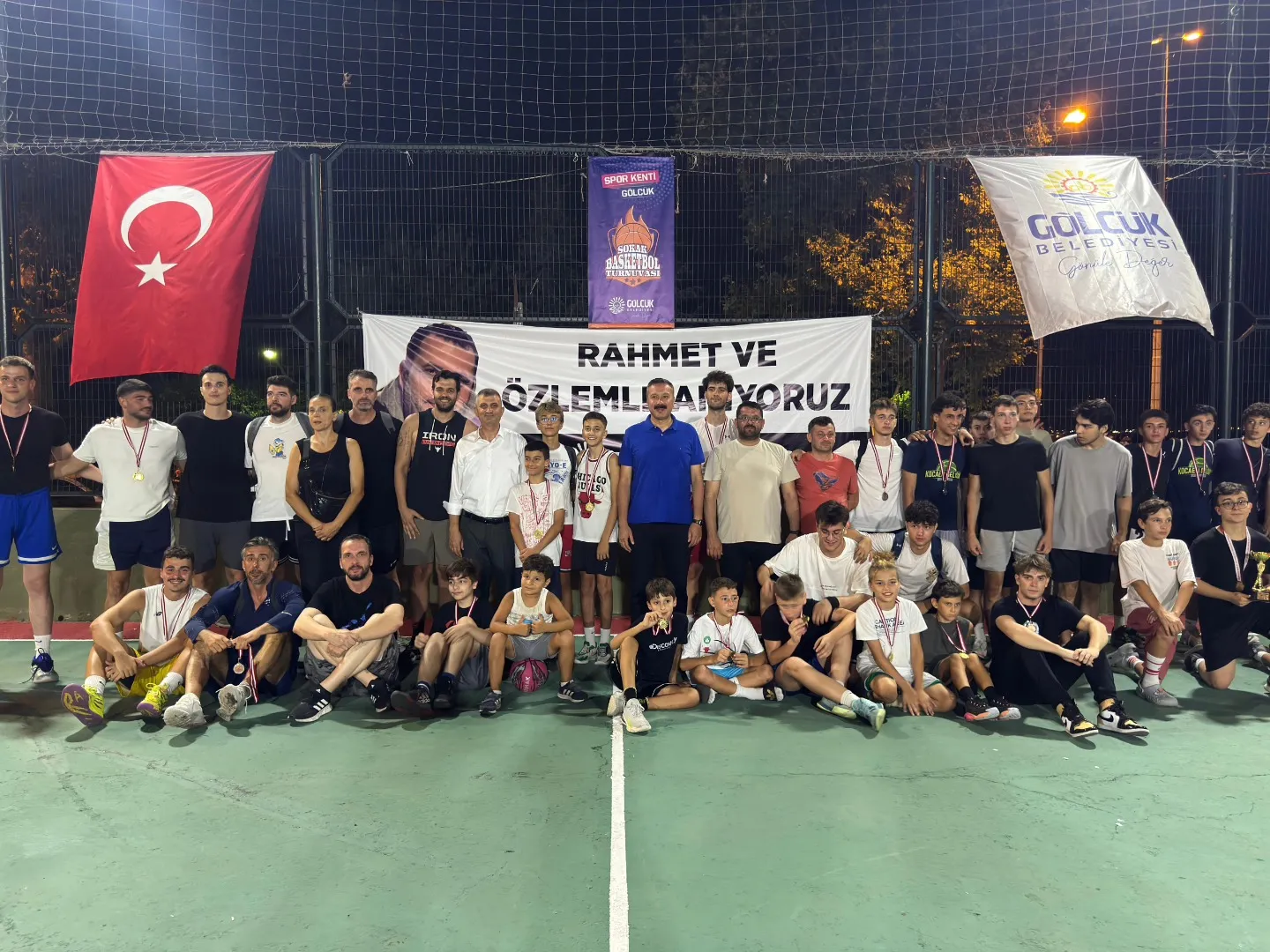 Gölcük'te heyecan dorukta: Sokak Basketbolu Turnuvası sona erdi