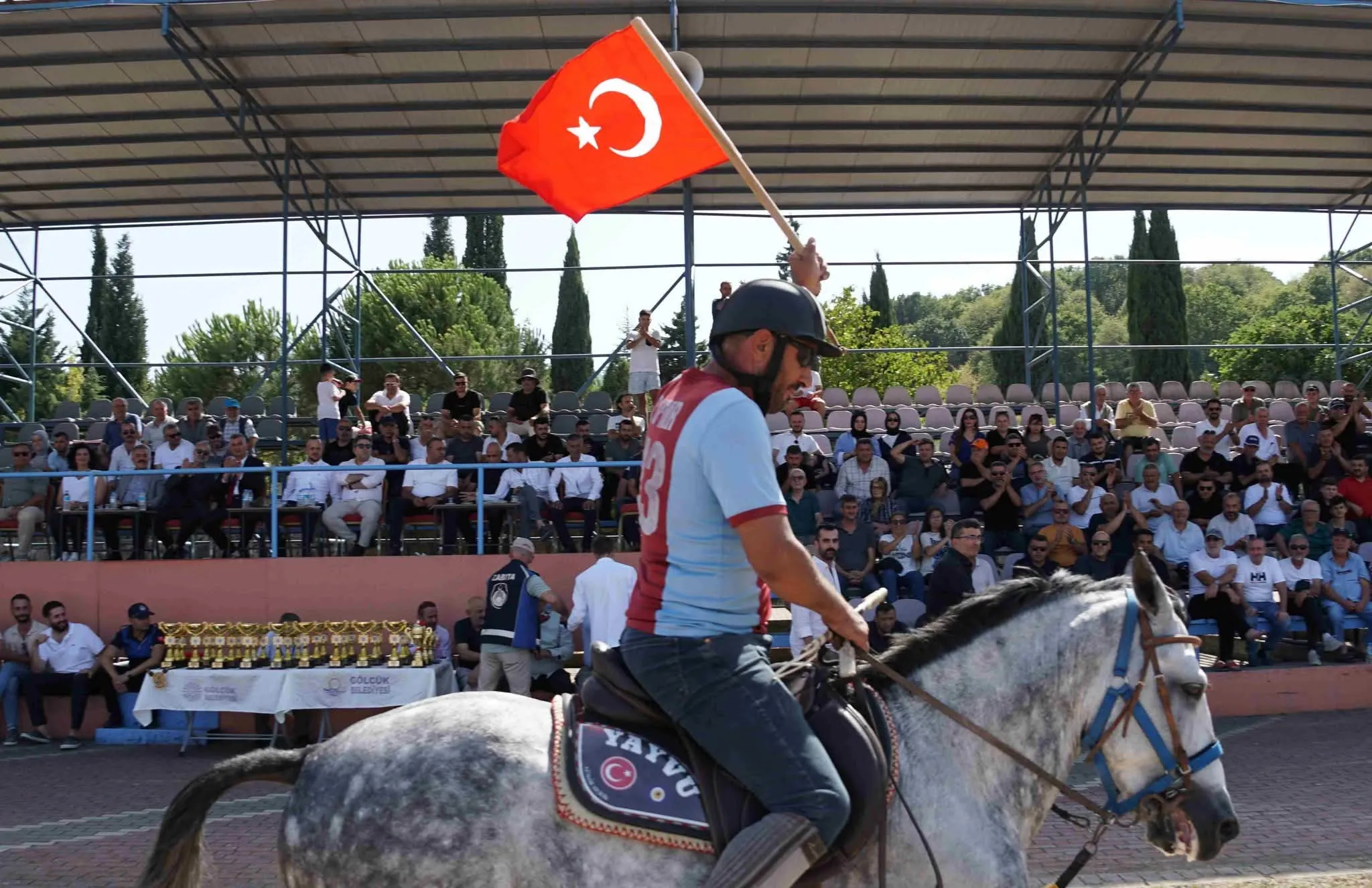 Rahvan At Yarışı Gölcük Koşusu nefesleri kesti