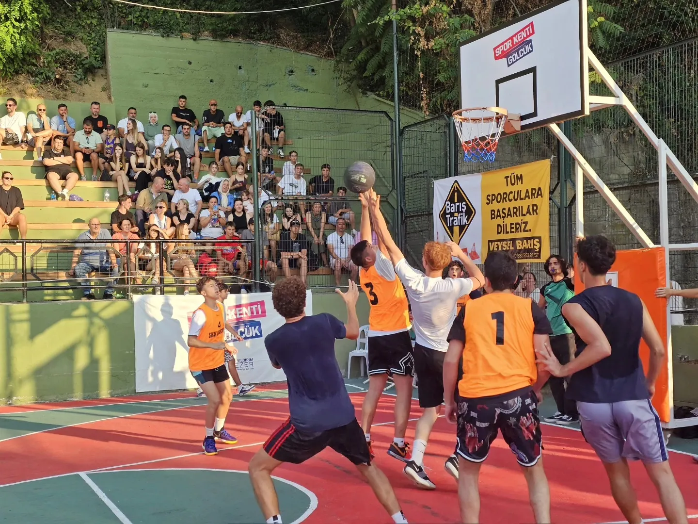 Gölcük'te heyecan dorukta: Sokak Basketbolu Turnuvası sona erdi