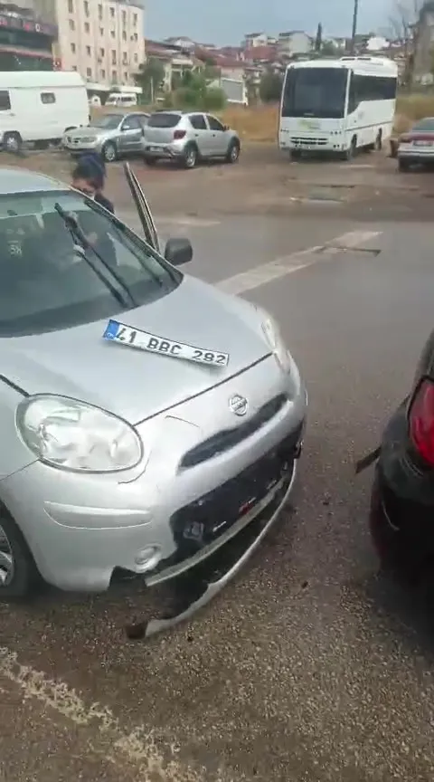 Derince'de trafik kazası: 2 yaralı