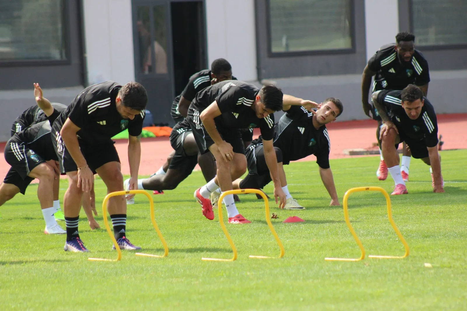Kocaelispor ile Samsunspor 22 yıl sonra Süper Lig’de karşı karşıya