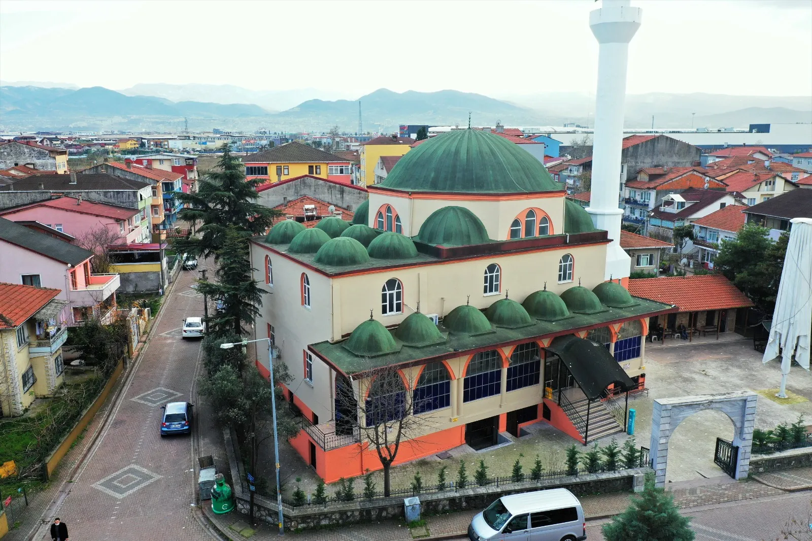Kocaeli Büyükşehir Belediyesi, vatandaşların ibadetlerini daha temiz ve huzurlu ortamlarda