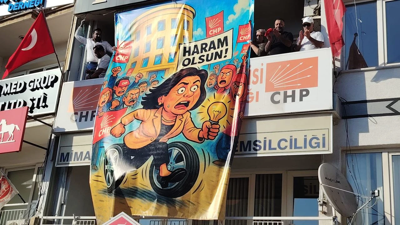 Aydın Büyükşehir Belediye Başkanı Özlem Çerçioğlu'nun CHP'den AKP'ye geçmesinin yankıları