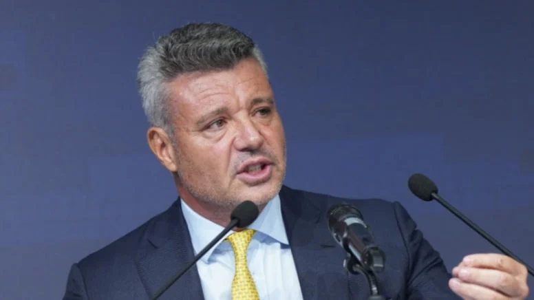 Fenerbahçe Başkanı Sadettin Saran, mazbata töreninde yaptığı konuşmada Saran Holding'deki