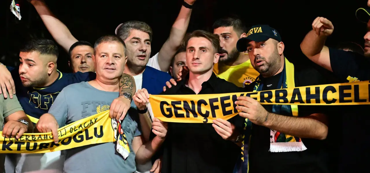 Fenerbahçe'ye transfer olan Kerem Aktürkoğlu'nun ''Türkiye'nin en şerefli kulübüne geldim''