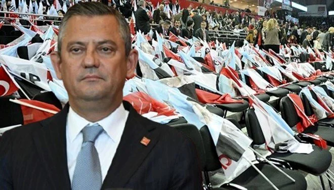 CHP'de tartışmalar alevlendi: Son iki yılda neden üçüncü kurultay?