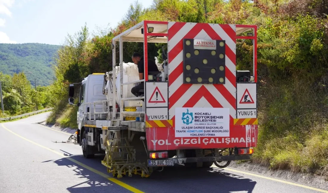 Büyükşehir Belediyesi, ulaşım güvenliğini artırmak amacıyla Kartepe zirve yolunda 21