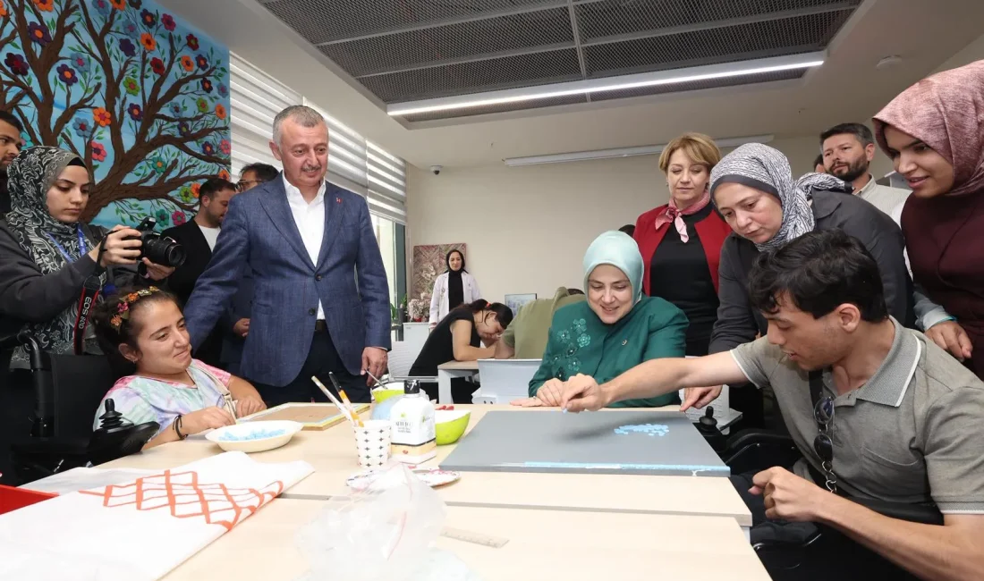 Kocaeli Büyükşehir Belediyesi’nin hayata geçirdiği Gonca Engelsiz Yaşam Merkezi önemli