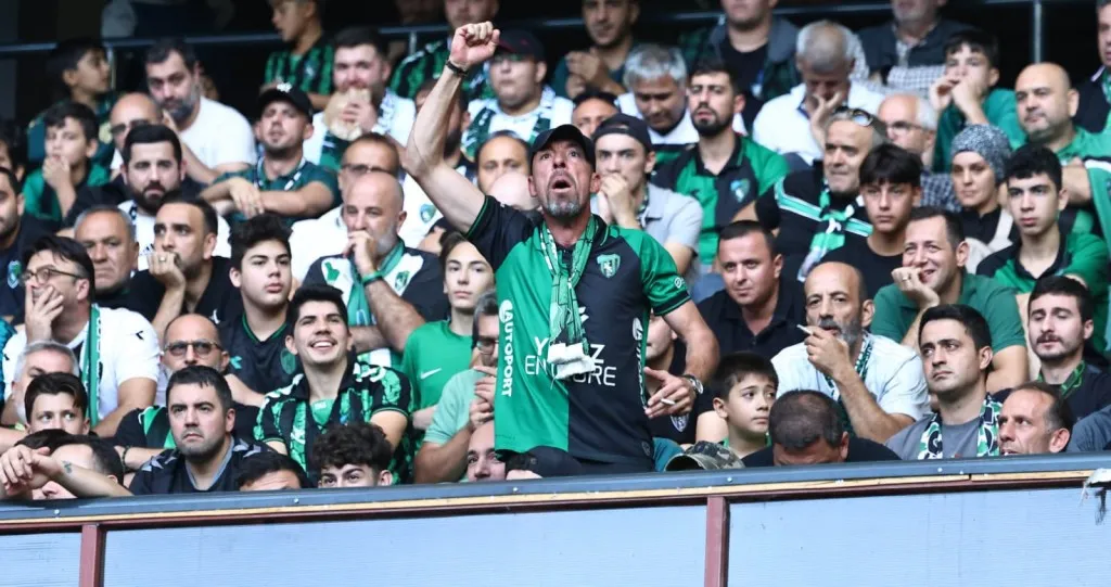 Profesyonel Futbol Disiplin Kurulu (PFDK), Kocaelispor’a Çaykur Rizespor maçı sonrası