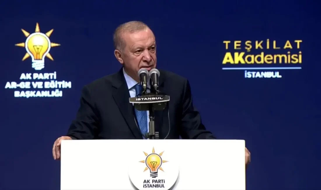 CHP'den istifa eden Beykoz Belediye Başkanvekili Özlem Vural Gürzel, AK