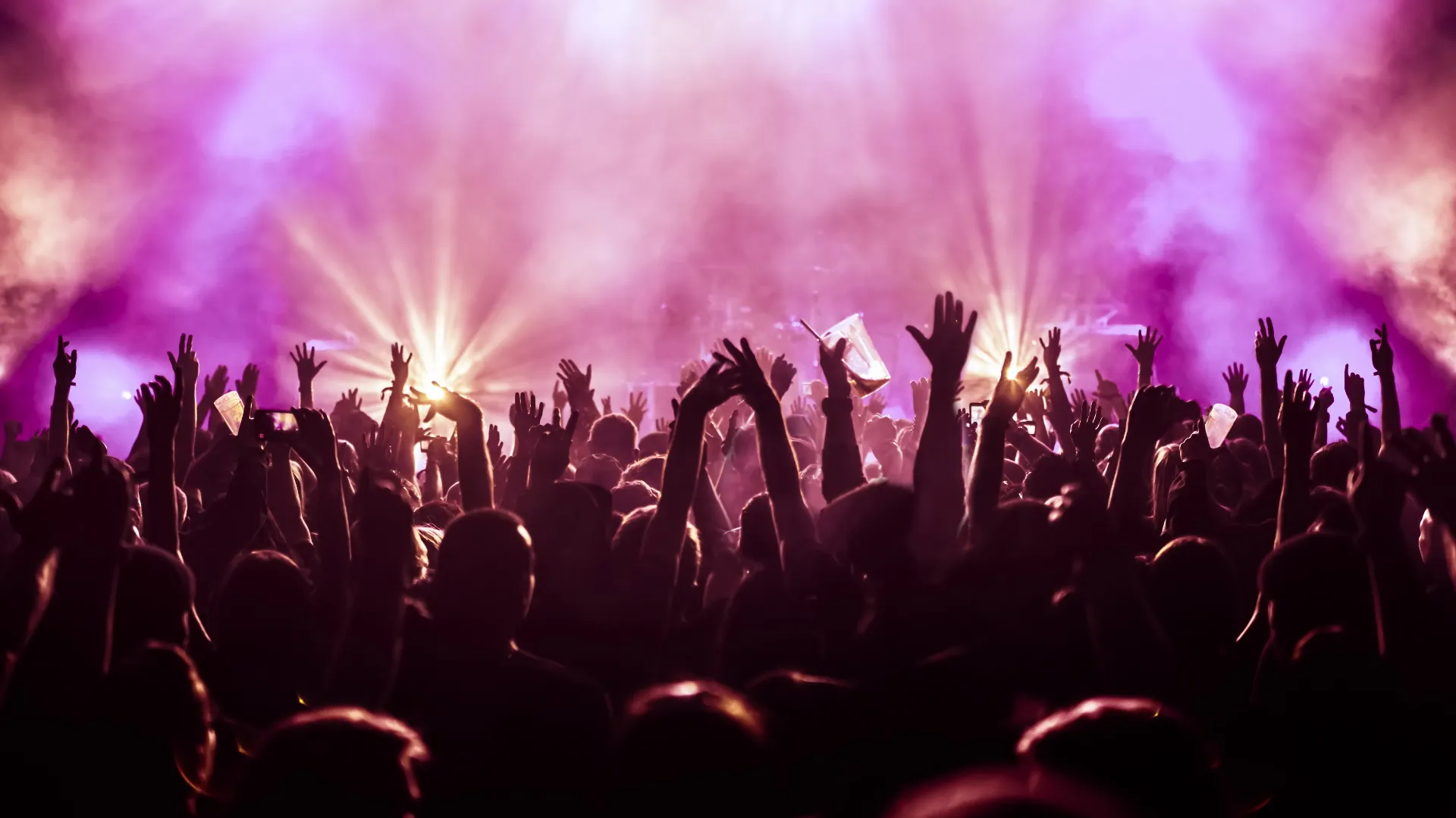 Pandemi döneminin zorluklarının ardından, müzik festivalleri dünya genelinde yeniden popülerlik