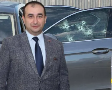 Şişli'de dün aracıyla trafikte beklerken silahlı saldırıya uğrayan avukat Serdar