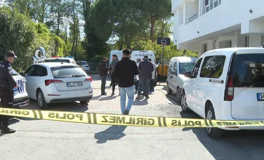 Villada ceset bulunmasının ardından incelenen güvenlik kameralarında evden çıkan son
