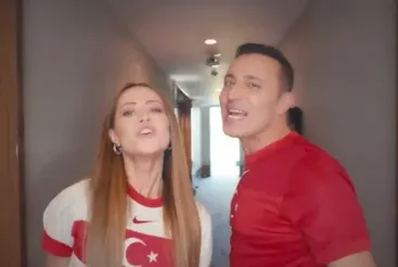 İngiltere'den Mustafa Sandal'a büyük jest: 'Onur duydum'