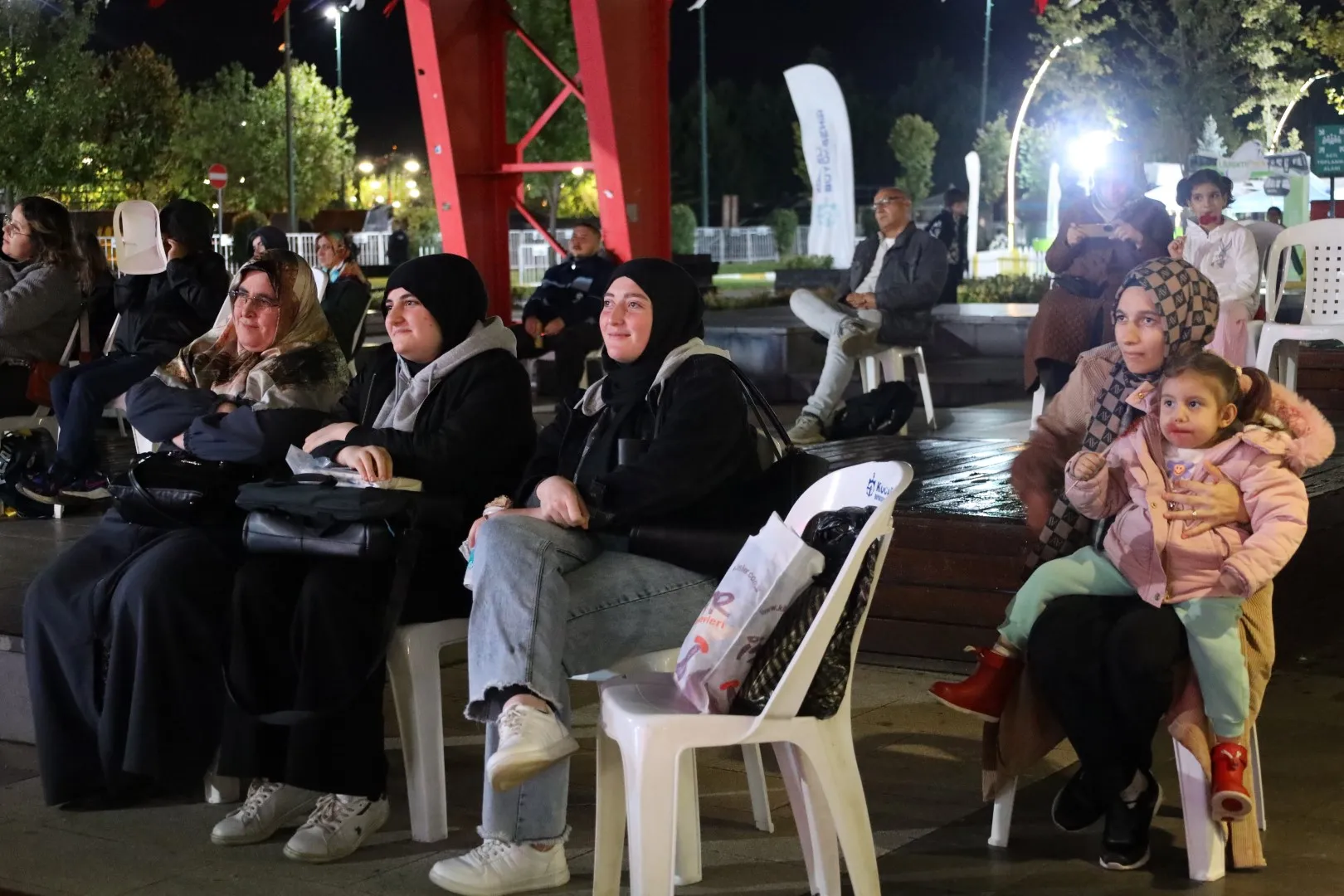 Kocaeli Büyükşehir Belediyesi’nin ev sahipliğinde düzenlenen Uluslararası 15. Kocaeli Kitap