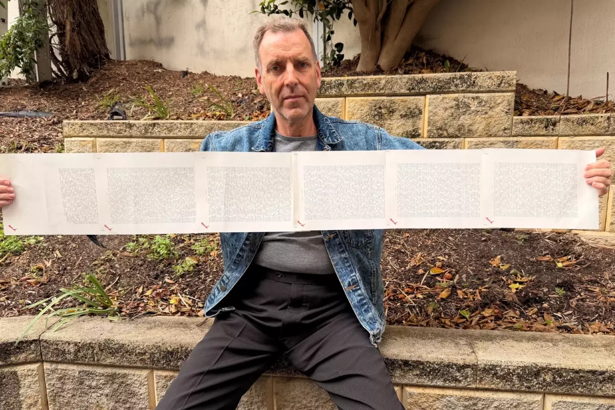 Yeni Zelandalı Laurence Watkins, tam 2 bin 253 kelimelik ismiyle