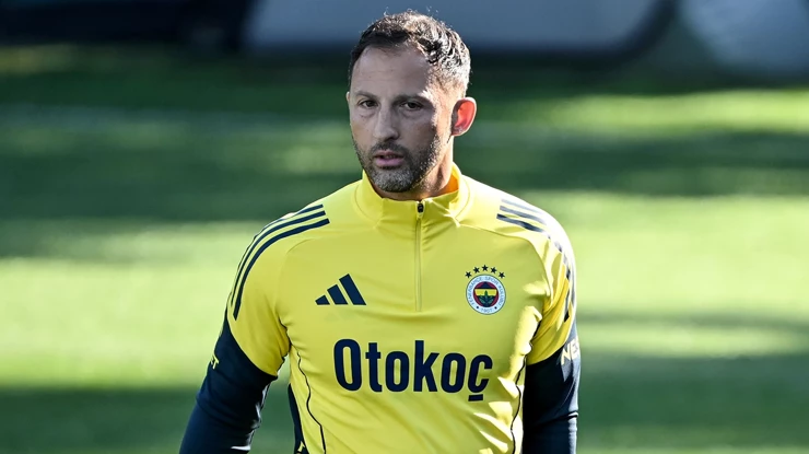 Fenerbahçe'de 2 isim kadro dışı bırakıldı