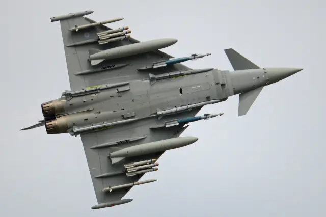 Erdoğan ve Starmer imzaları attı: Türkiye, 44 Eurofighter alacak