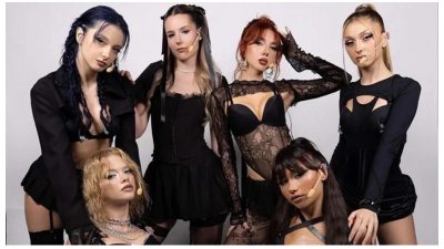 Teşhir suretiyle hayasızca hareket” suçlamasıyla yargılanan Manifest grubu üyeleri hakkında