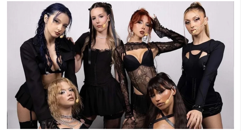 Teşhir suretiyle hayasızca hareket” suçlamasıyla yargılanan Manifest grubu üyeleri hakkında