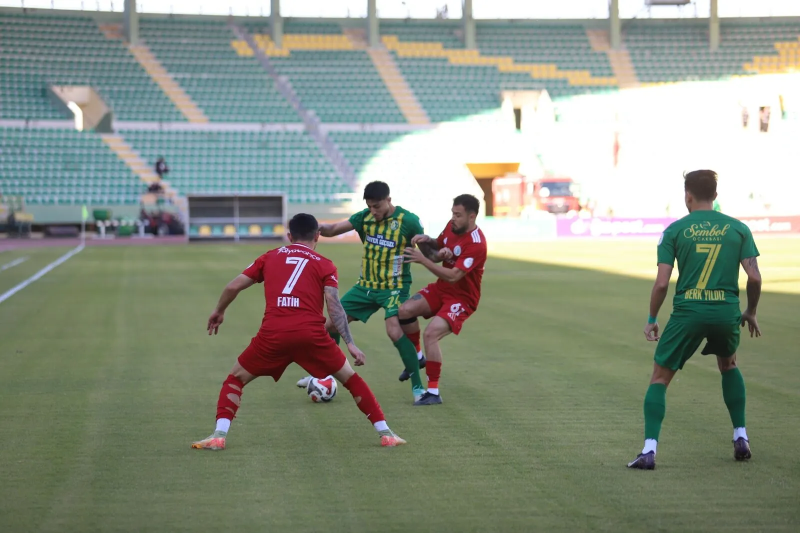 Türk futbolunda bunu da gördük! Soyunma odasında mermi...