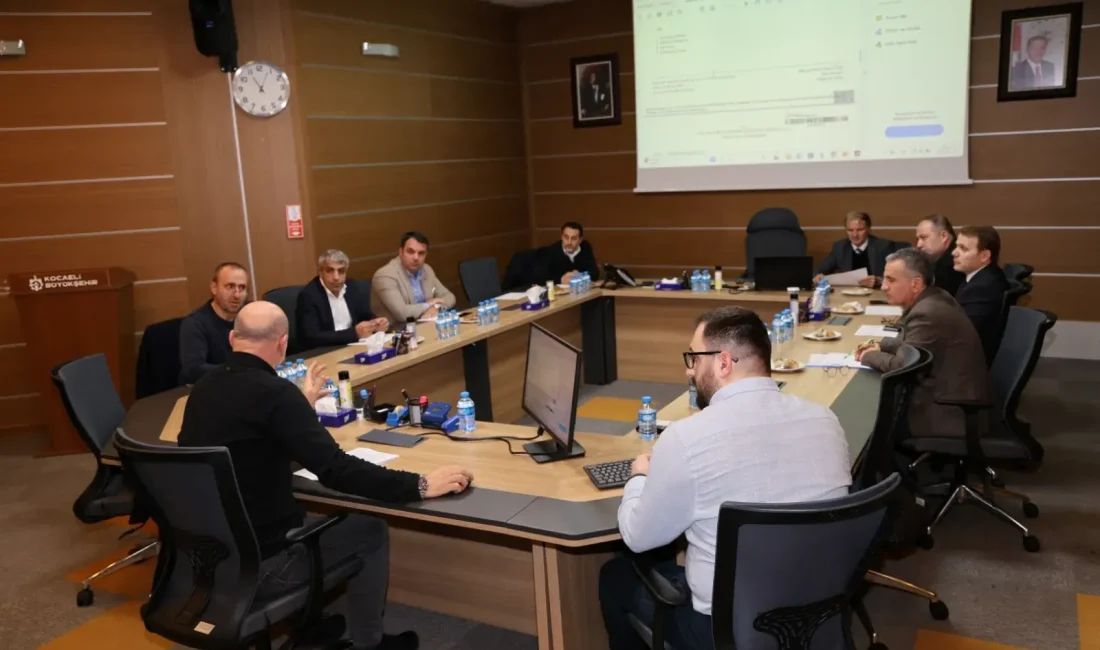 Kocaeli Büyükşehir Belediyesi Encümeni’nde yolcuyla tartışan ve trafik güvenliğini sağlayan