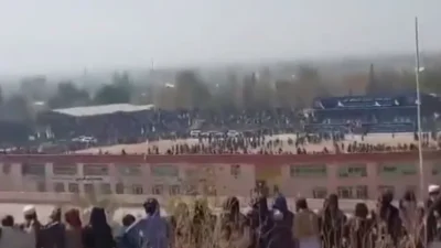 Taliban yönetimindeki Afganistan’da, Host kentindeki stadyumda 13 yaşındaki bir çocuk,