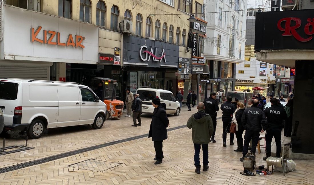 Bugün mühürlenecek olan Fethiye Caddesi'nde bulunan Bilin Pasajı'nda gerginlik çıktı.