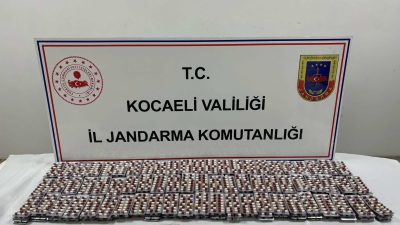 Kocaeli'de jandarma ekiplerince düzenlenen uyuşturucu operasyonlarında, 3 kilogram bonzai ile