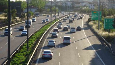Kocaeli'den İstanbul'a yola çıkacak vatandaşlar için denetim noktaları belli oldu.