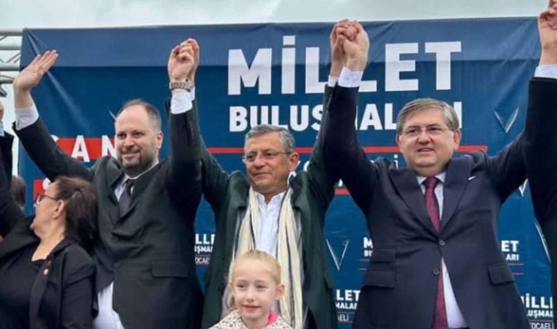 CHP Genel Başkanı Özgür Özel, Kocaeli’de tedavi altında bulunan Mehmet