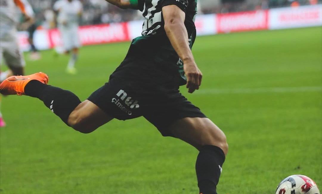 Kocaelispor’a veda ettiğini açıklayan takım kaptanlarından Ahmet Oğuz’un kariyerine hangi
