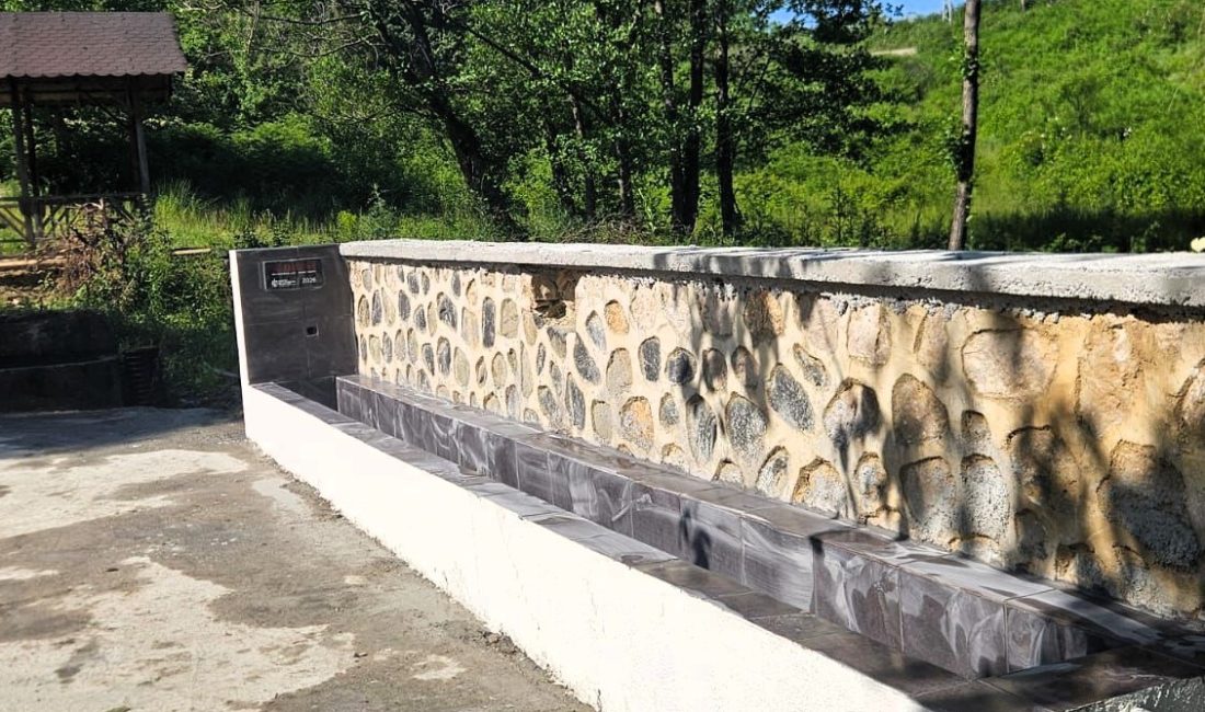 Kocaeli Büyükşehir Belediyesi, Gölcük Şevketiye Mahallesi’nde bulunan çeşmede gerçekleştirdiği yenileme