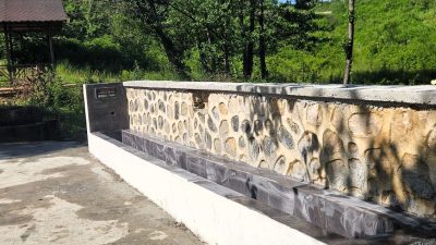 Kocaeli Büyükşehir Belediyesi, Gölcük Şevketiye Mahallesi’nde bulunan çeşmede gerçekleştirdiği yenileme