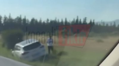 Kocaeli'nin Kartepe ilçesinde meydana gelen trafik kazasında, sürücüsünün kontrolünü yitirdiği