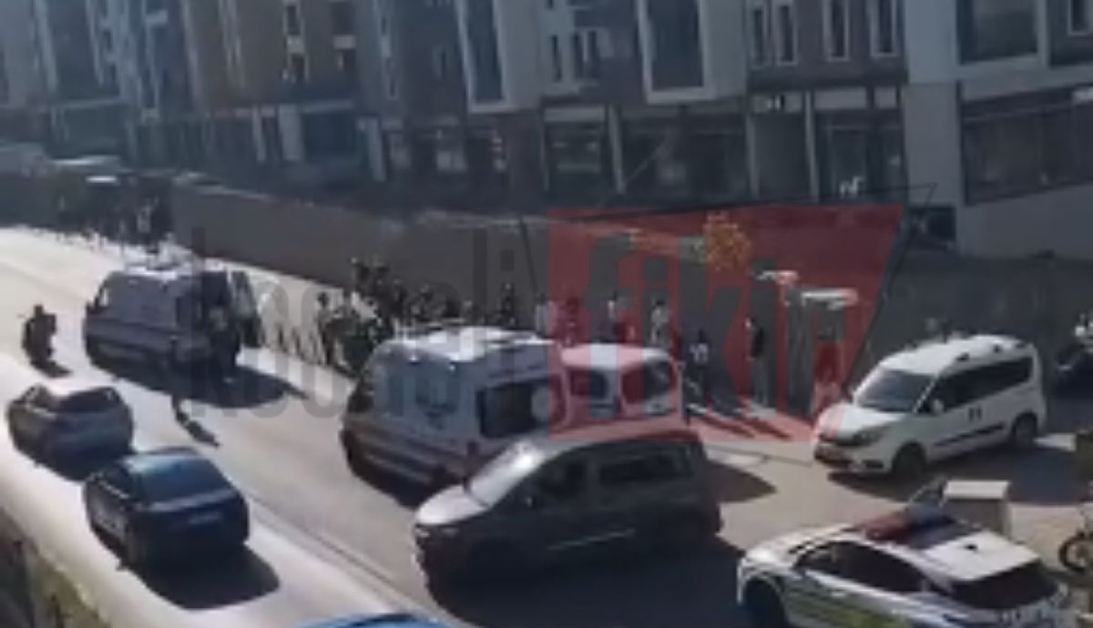 Gölcük’te otomobil yayaya çarptı!