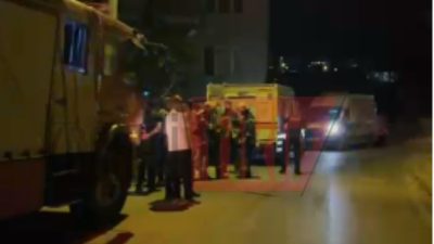 İzmit'te bulunan iki katlı bir yapıda meydana gelen sıva dökülmeleri