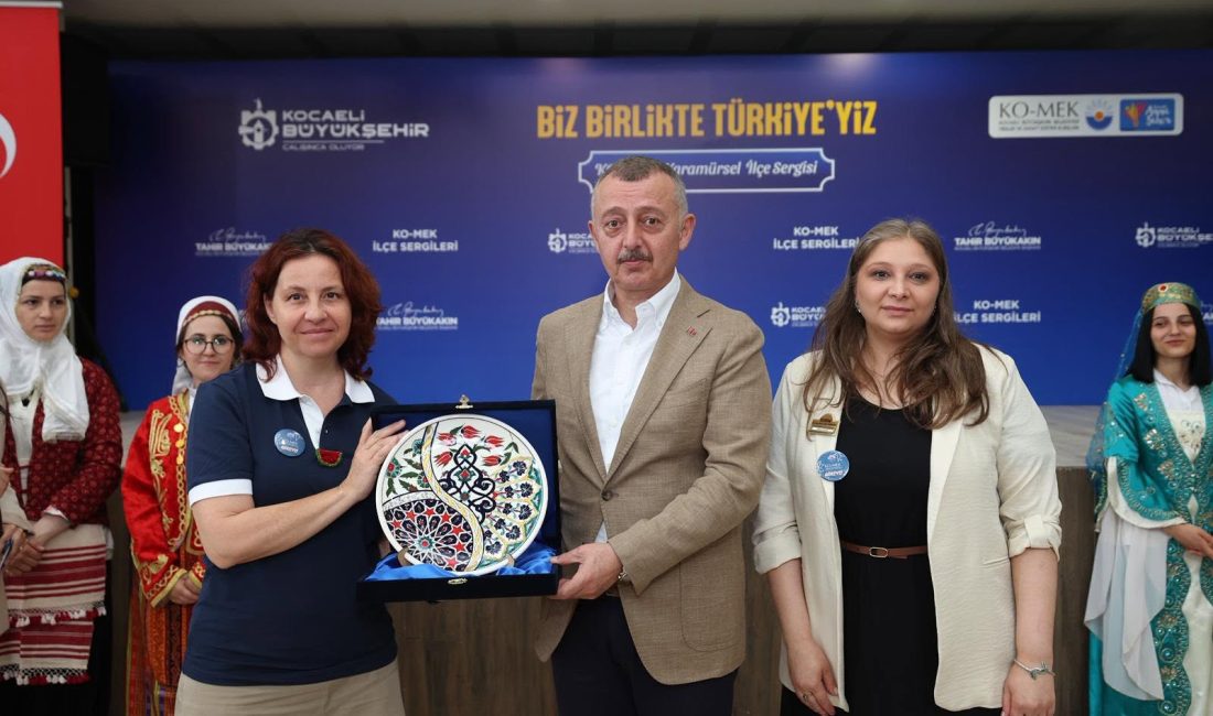 KO-MEK’in Karamürsel ilçe sergisinde kursiyerlerin yıl boyunca hazırladığı eserler görücüye
