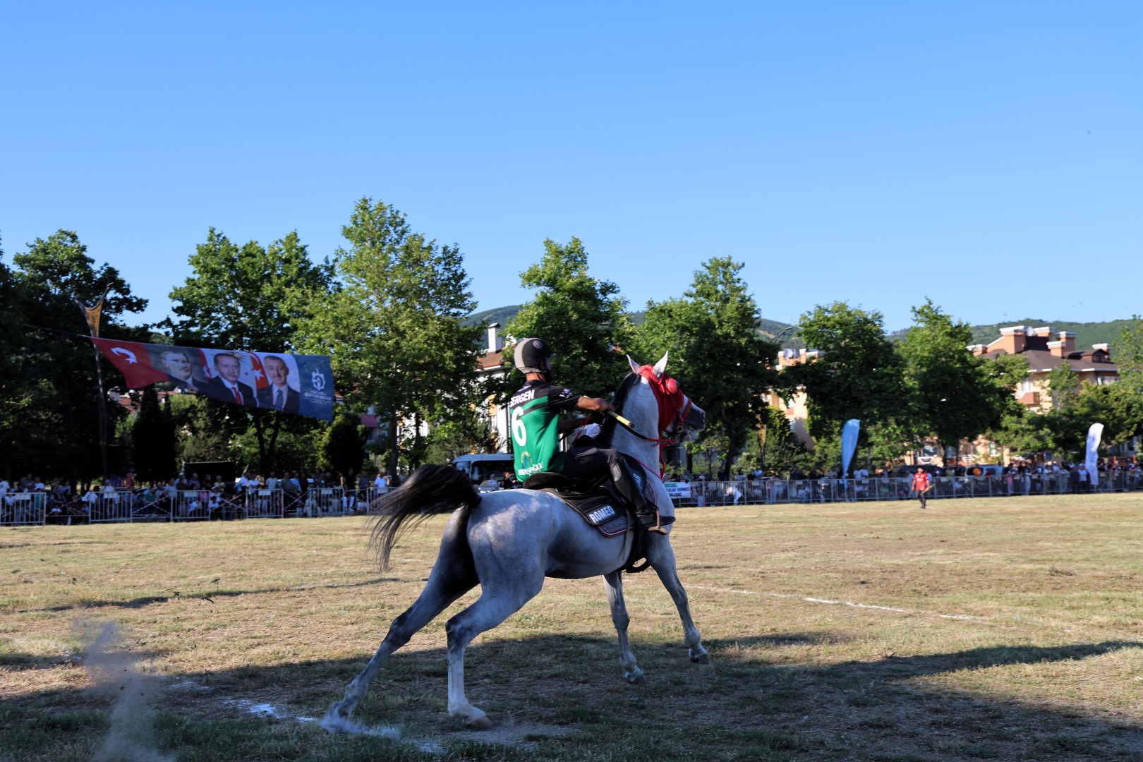 Ata sporu cirit Derince’de büyük ilgi gördü