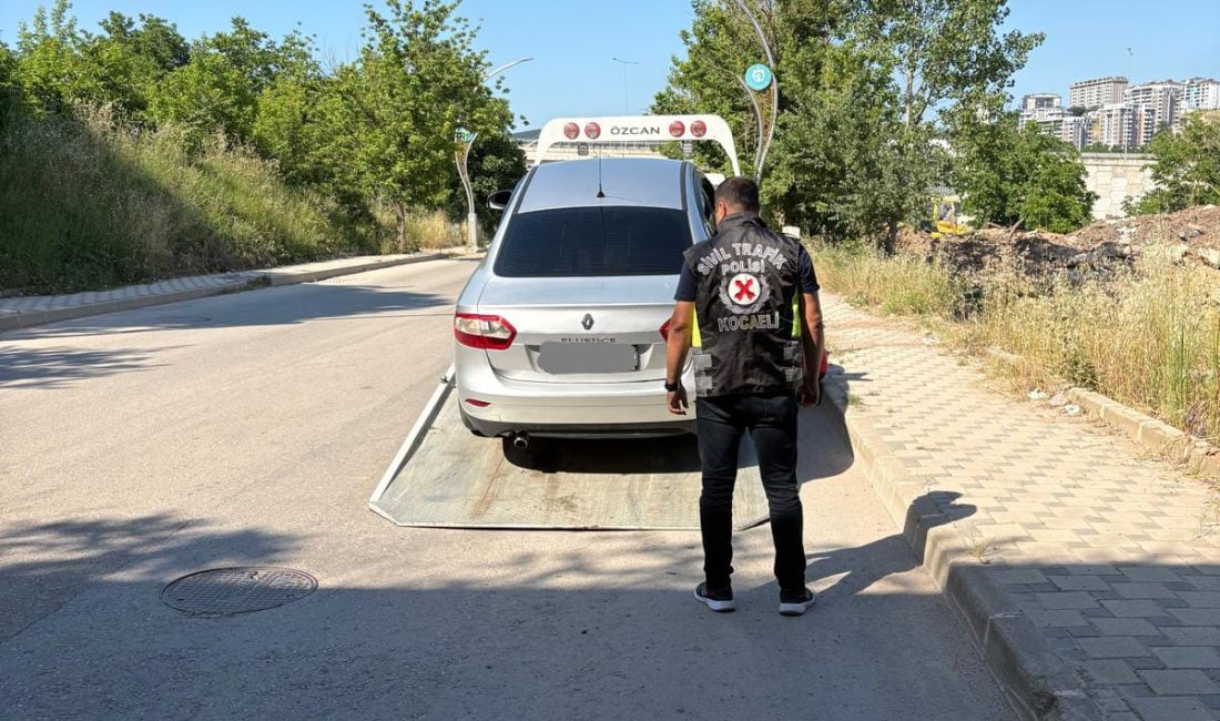 Kocaeli’de korsan taşımacılığa yönelik denetimlerde bir sürücüye 100 bin TL