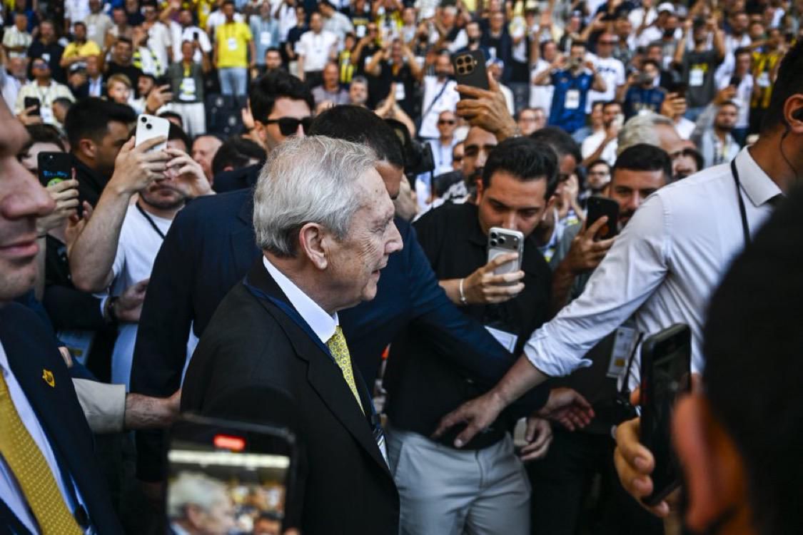 Fenerbahçe’de Başkanlık Koltuğu Yeniden Aziz Yıldırım’ın!