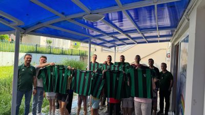 Kocaelispor Taraftarlar Derneği Hodri Meydan, sosyal sorumluluk faaliyetleri kapsamında Karamürsel’de