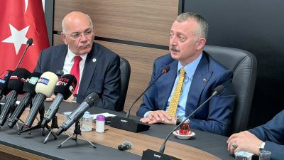 Kocaeli Büyükşehir Belediye Başkanı Tahir Büyükakın, Kocaeli Esnaf ve Sanatkârlar