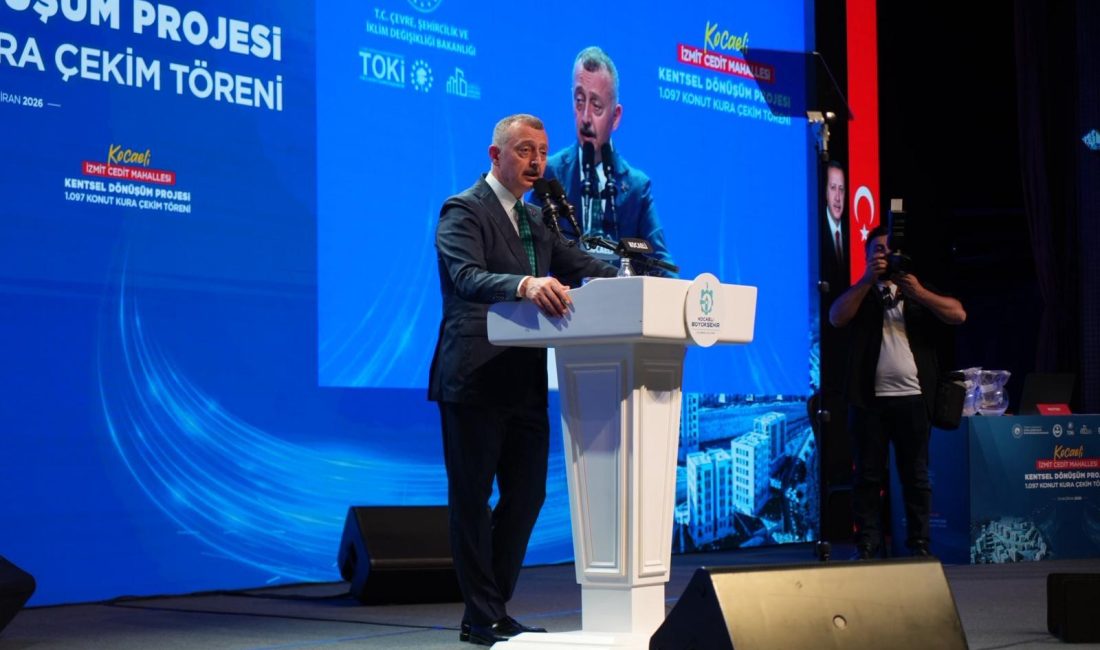Kocaeli Büyükşehir Belediye Başkanı Tahir Büyükakın, Cedit Kentsel Dönüşüm Projesi