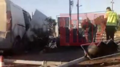 Kocaeli’nin Derince ilçesinde meydana gelen trafik kazası, çevrede kısa süreli