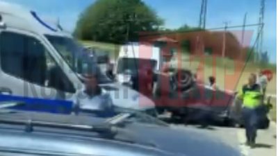 Kocaeli’nin Kandıra ilçesinde cezaevi mevkiinde meydana gelen trafik kazasında, kontrolden