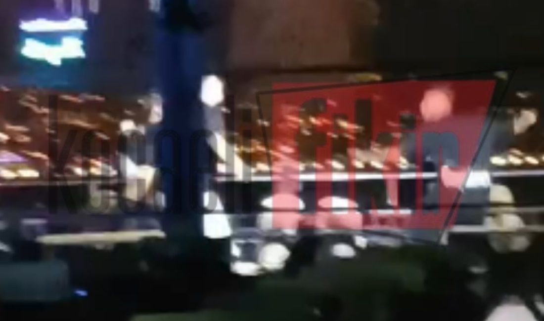 İzmit sahilinde gece saatlerinde yaşanan bıçaklı kavga paniğe neden oldu.