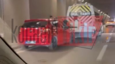 Kocaeli’nin Derince ilçesi Safiport Battı-Çıktı mevkiinde 3 aracın karıştığı zincirleme