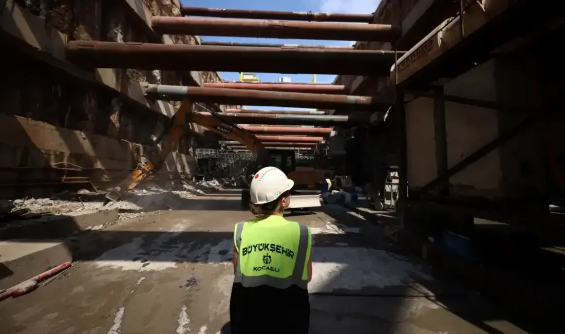 Kocaeli Büyükşehir Belediyesi ve Ulaştırma Bakanlığı ortaklığıyla yürütülen Körfezray Metro